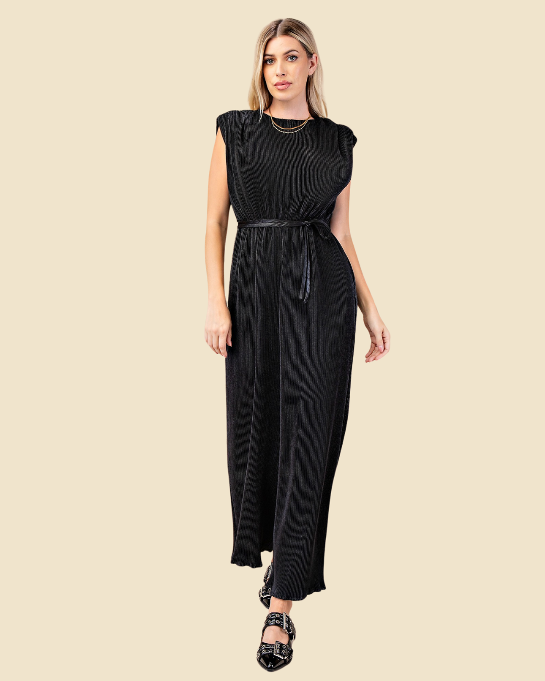 ROUND NECK PLEATED JUMPSUIT